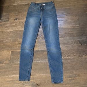 Mid Rise Jeans